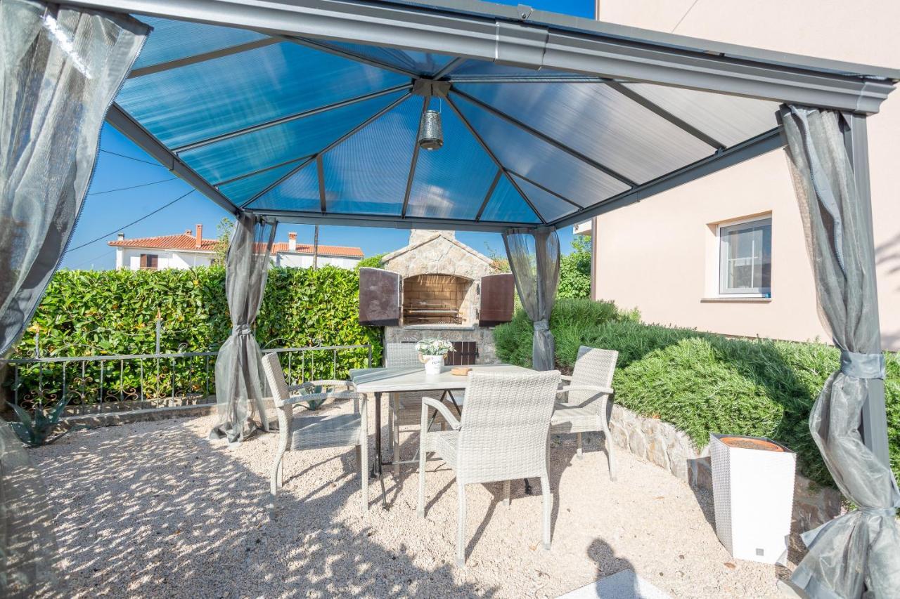 Appartement Tina Vrh (Krk)